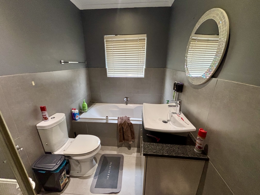 3 Bedroom Property for Sale in Brackenfell South Western Cape